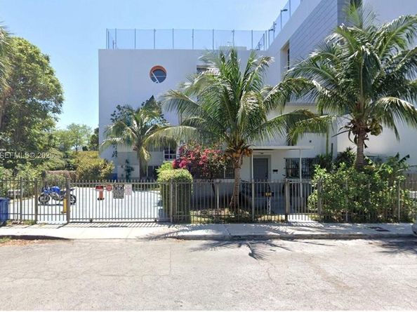 364 SW 11th St, Miami FL 33130