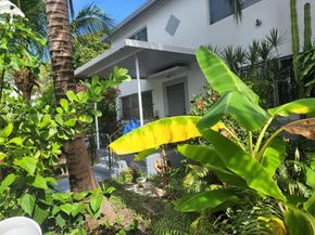 364 SW 11th St, Miami FL 33130