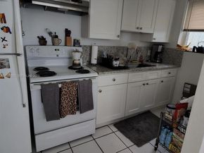 364 SW 11th St, Miami FL 33130