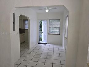 364 SW 11th St, Miami FL 33130