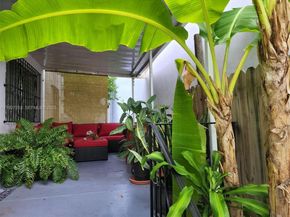 364 SW 11th St, Miami FL 33130