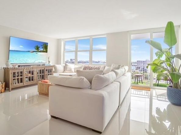 2150 Sans Souci Blvd C1502, North Miami FL 33181