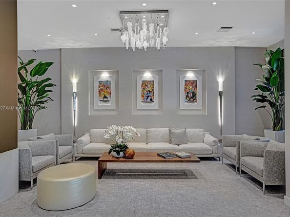 3640 Yacht Club Dr 1704, Aventura FL 33180