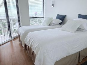 3640 Yacht Club Dr 1704, Aventura FL 33180