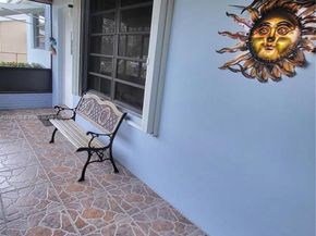 521 N 70th Way, Hollywood FL 33024