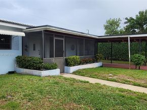 521 N 70th Way, Hollywood FL 33024