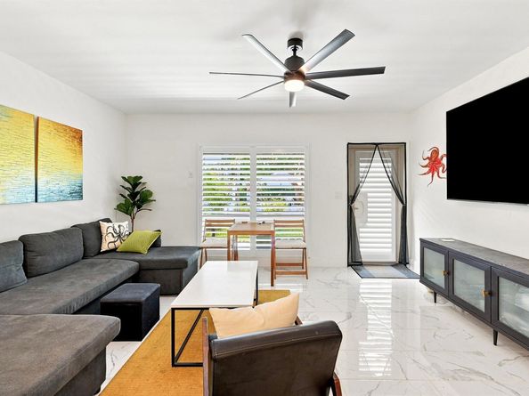 3201 SE 10th Street A9, Pompano Beach FL 33062