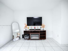 18221 NW 29th  Ct, Miami Gardens FL 33056