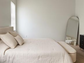 19316 NE 8th Ct, Miami FL 33179