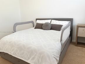 19316 NE 8th Ct, Miami FL 33179