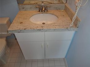 7832 Collins Ave 403, Miami Beach FL 33141