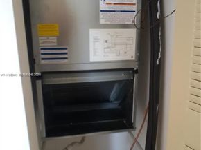 7832 Collins Ave 403, Miami Beach FL 33141