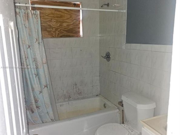 Undisclosed Address #A11881076, Miramar FL 33023