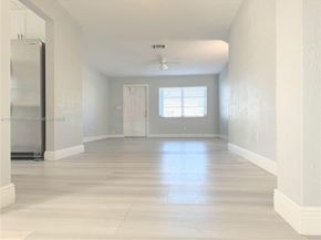 300 NW 28th Ct, Pompano Beach FL 33064