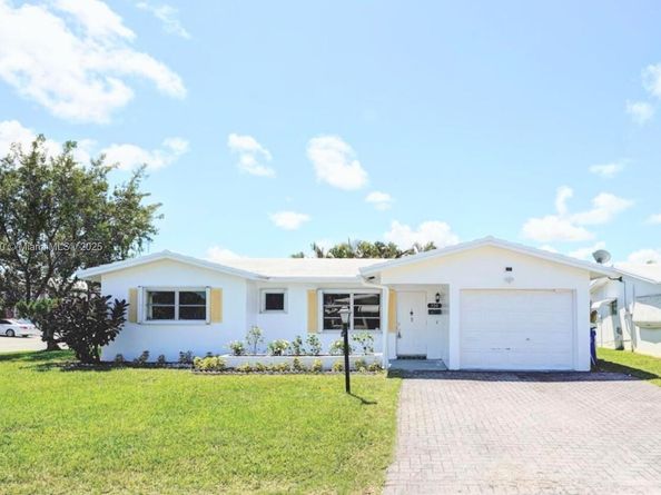 300 NW 28th Ct, Pompano Beach FL 33064