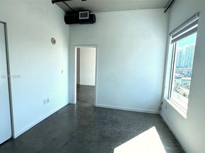 10 SW South River Dr 811, Miami FL 33130