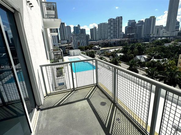 10 SW South River Dr 811, Miami FL 33130