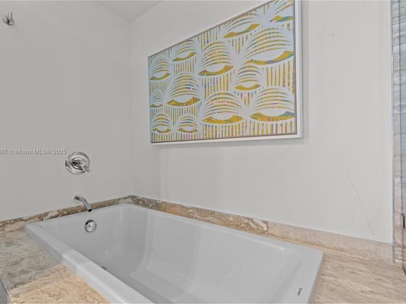2900 NE 7th Ave 3107, Miami FL 33137