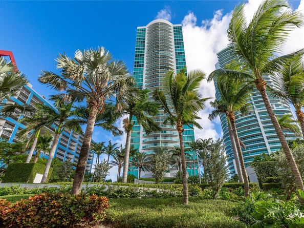 2101 Brickell Ave 2409, Miami FL 33129