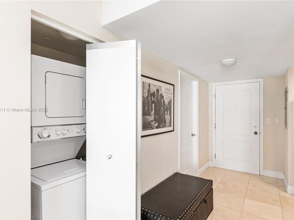 2101 Brickell Ave 2409, Miami FL 33129