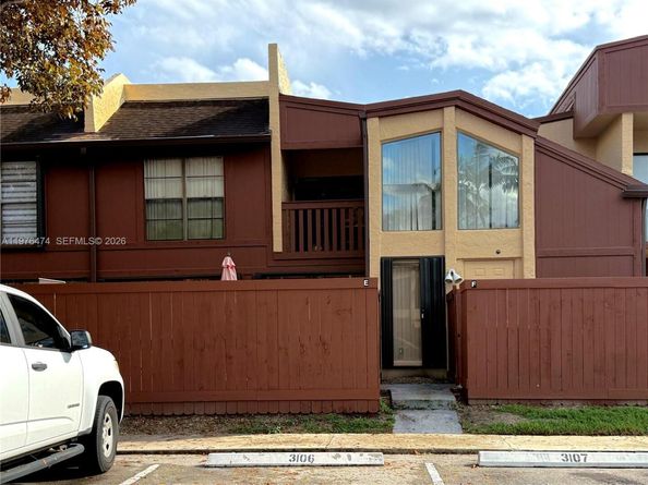 6977 SW 115th Pl E33, Miami FL 33173