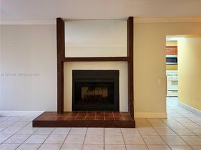 6977 SW 115th Pl E33, Miami FL 33173