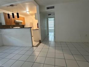2138 SW 6th St 102, Miami FL 33135