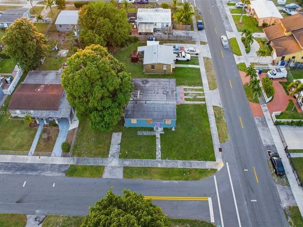 1589 NW 4th Ave, Pompano Beach FL 33060