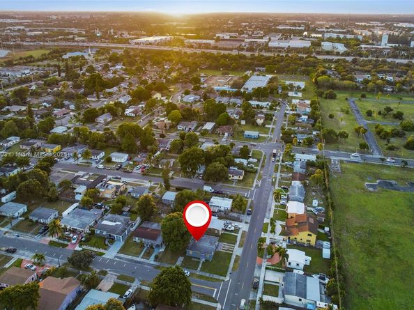 1589 NW 4th Ave, Pompano Beach FL 33060