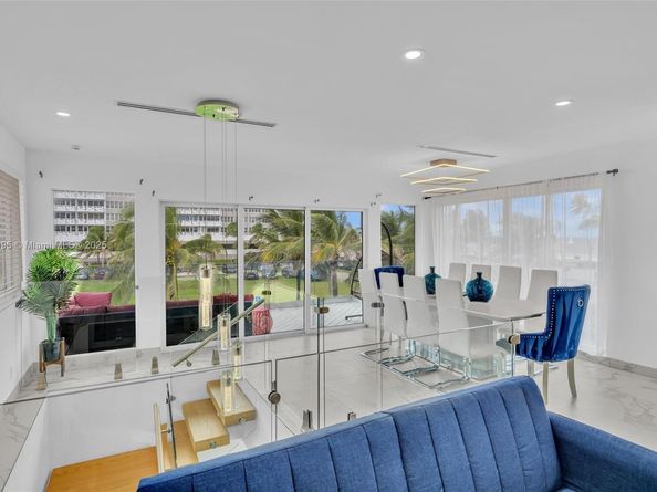 320 Missouri St, Hollywood FL 33019