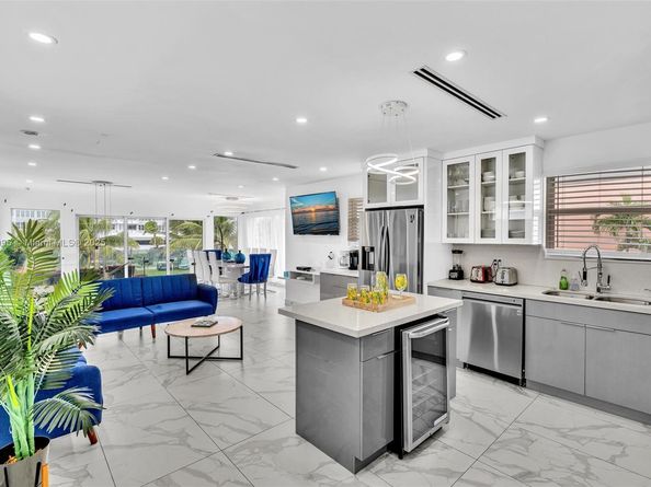 320 Missouri St, Hollywood FL 33019