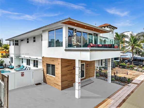 320 Missouri St, Hollywood FL 33019