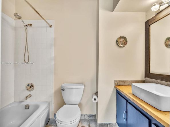 11306 SW 114 Cir Ter, Miami FL 33176