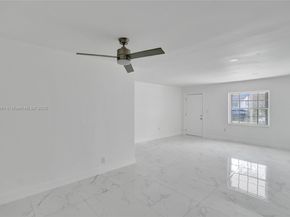265 NW 135th St, North Miami FL 33168