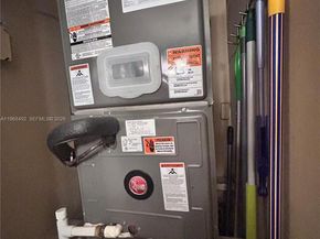 7030 NW 179th St 205, Hialeah FL 33015