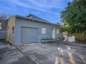 2104 NW 1St Ter, Miami FL 33125