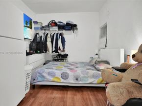 2104 NW 1St Ter, Miami FL 33125