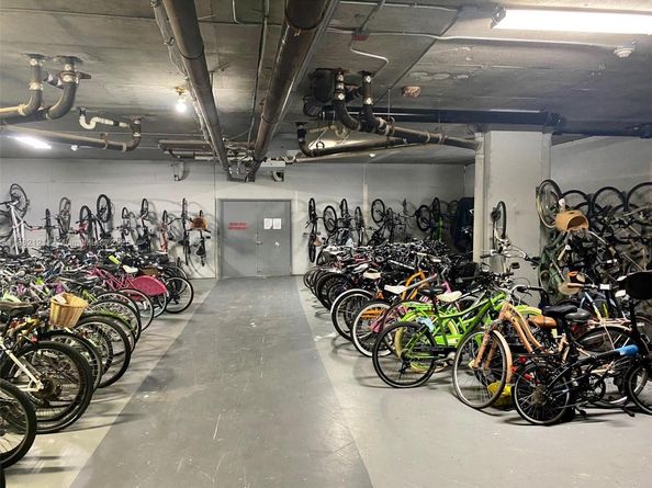 200 Leslie Dr 228, Hallandale Beach FL 33009