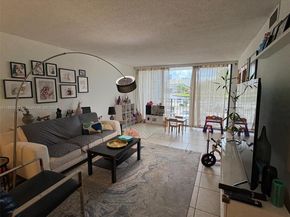 200 Leslie Dr 228, Hallandale Beach FL 33009