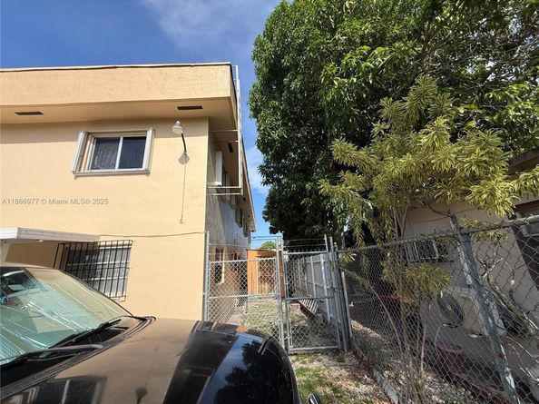 502 SW 13th Ave, Miami FL 33135