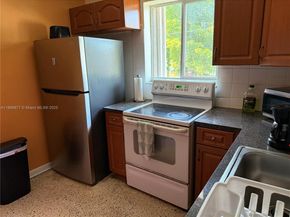 502 SW 13th Ave, Miami FL 33135