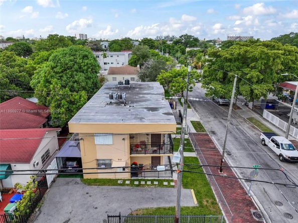502 SW 13th Ave, Miami FL 33135