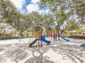 1485 Mira Vista Cir, Weston FL 33327