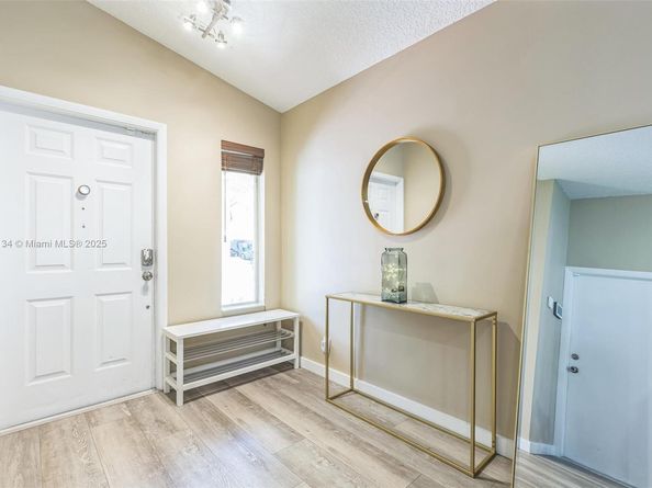 1485 Mira Vista Cir, Weston FL 33327