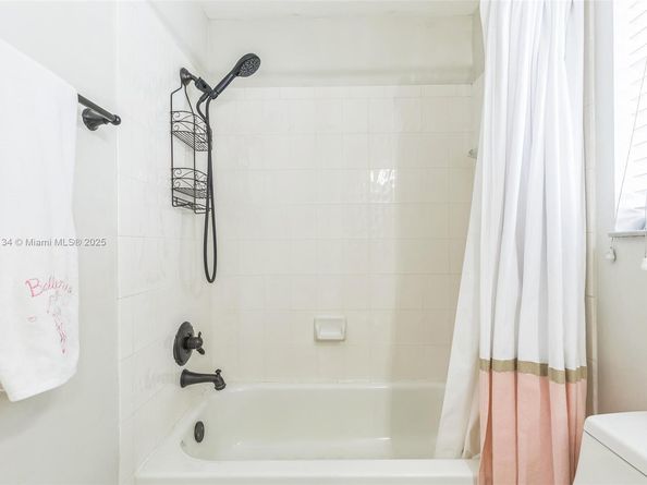 1485 Mira Vista Cir, Weston FL 33327