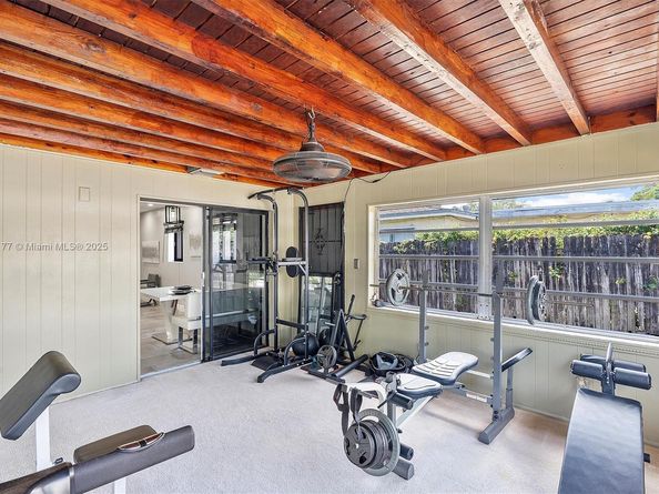 85 NE 171st Ter, North Miami Beach FL 33162