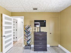 85 NE 171st Ter, North Miami Beach FL 33162