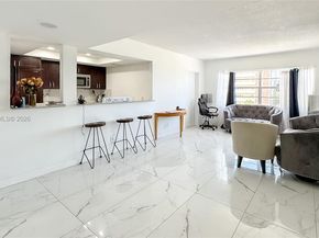 1060 Crystal Lake Dr 401, Deerfield Beach FL 33064