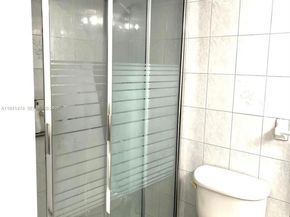 1670 NE 191st St 4033, Miami FL 33179