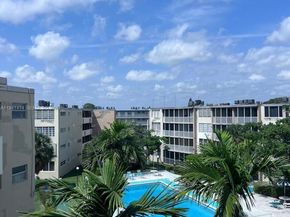 1670 NE 191st St 4033, Miami FL 33179